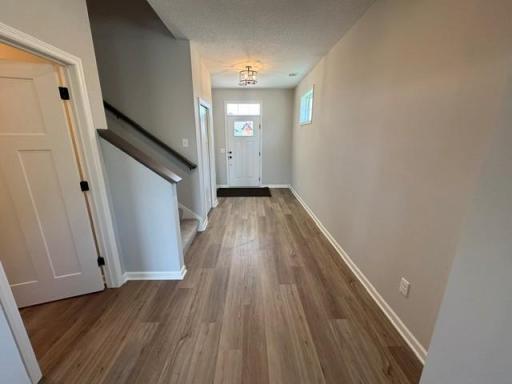 Magnolia - Foyer - Lot 61.jpg
