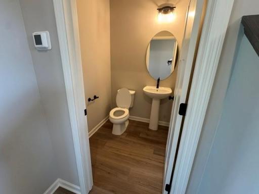 Magnolia - Half Bath - Lot 61.jpg