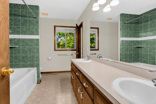 308 W 102nd Street, Bloomington, MN 55420