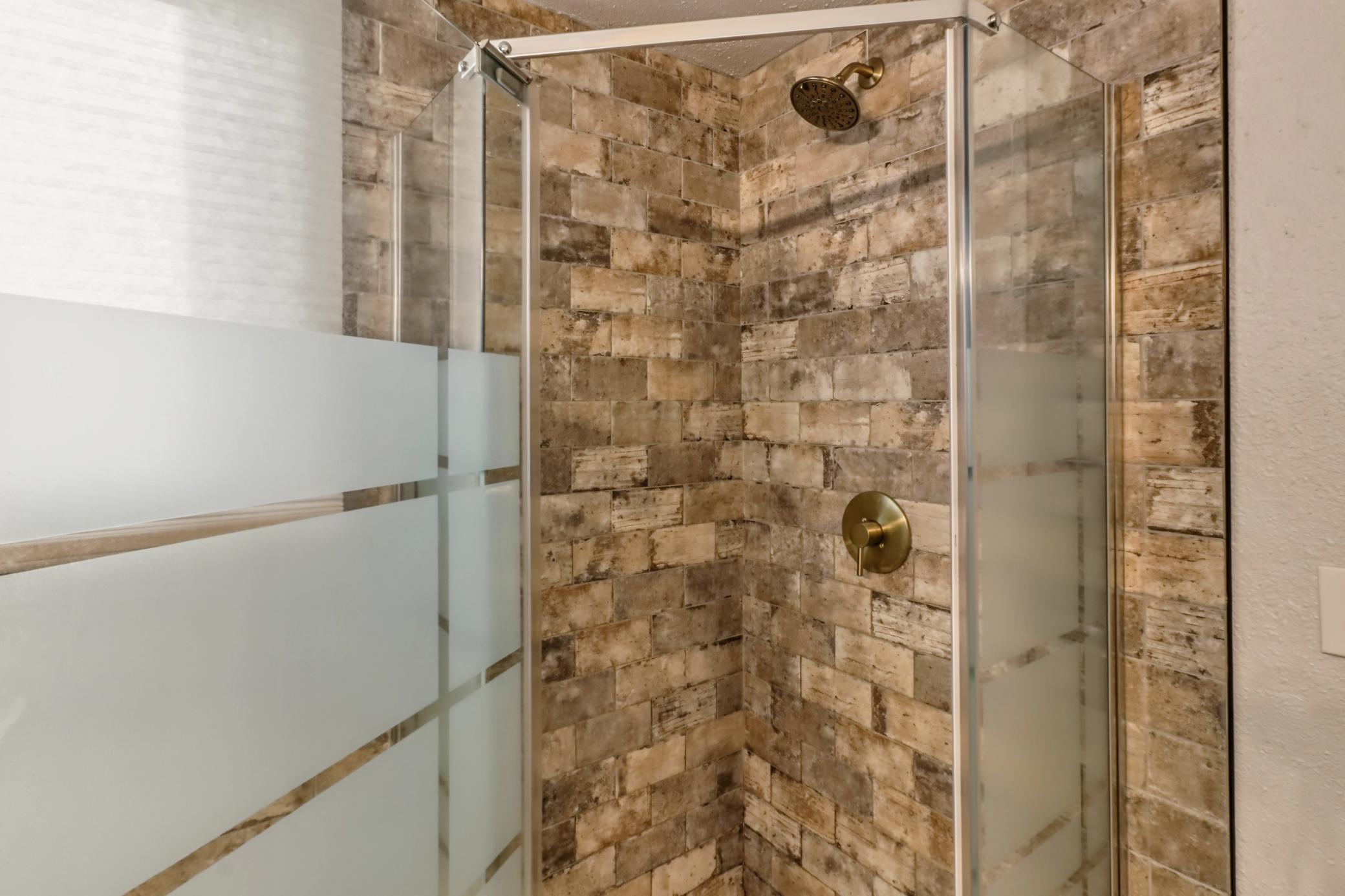 Lower Lever Bathroom1_2.jpg