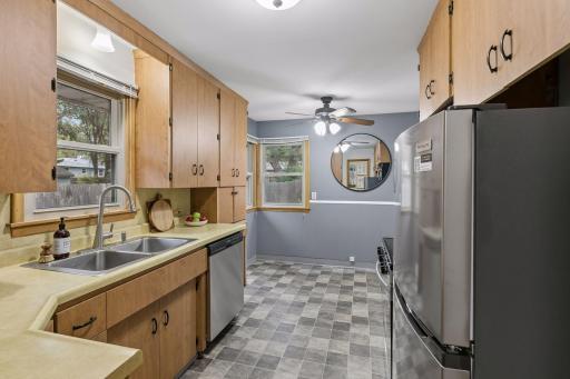 5210 52nd Avenue N, Crystal, MN 55429