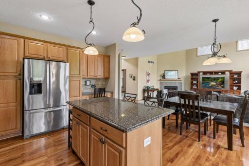 18618 Dunbury Avenue, Farmington, MN 55024