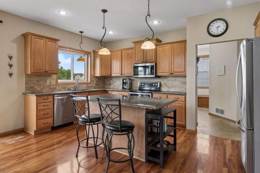 18618 Dunbury Avenue, Farmington, MN 55024
