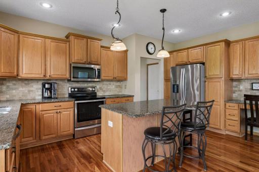 18618 Dunbury Avenue, Farmington, MN 55024
