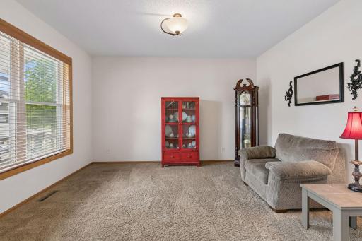 18618 Dunbury Avenue, Farmington, MN 55024