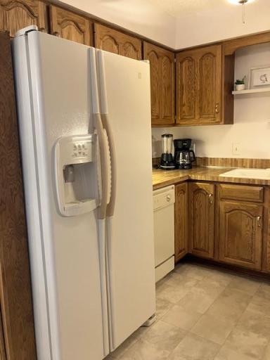 1201 Clear Lake Drive, Waseca, MN 56093