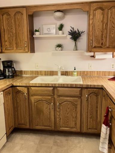 1201 Clear Lake Drive, Waseca, MN 56093