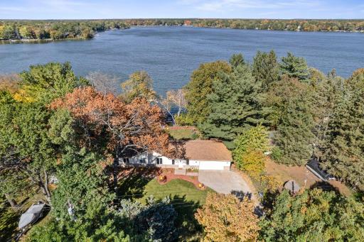 Martin Lake- full recreation with private lakeshore!