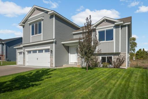 4142 Eaton Circle NE, Monticello, MN 55362