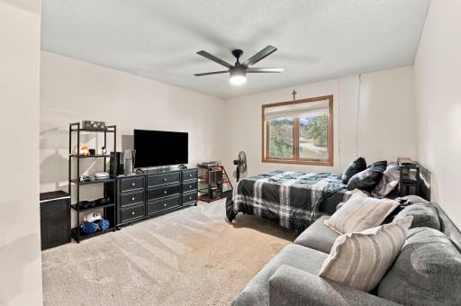 9078 Sierra Road, Woodbury, MN 55125