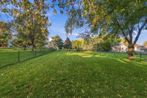 9078 Sierra Road, Woodbury, MN 55125