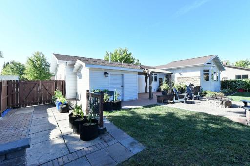 2213 26 1/2 Avenue S, Fargo, ND 58103