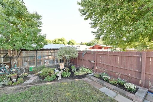 2213 26 1/2 Avenue S, Fargo, ND 58103