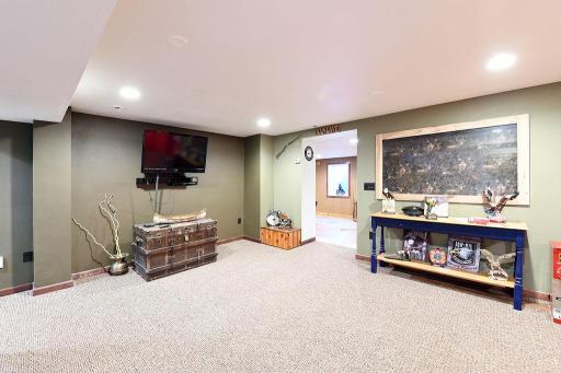 2213 26 1/2 Avenue S, Fargo, ND 58103