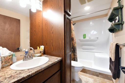 2213 26 1/2 Avenue S, Fargo, ND 58103