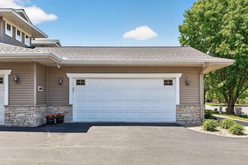 1171 Gallery Lane, Chaska, MN 55318