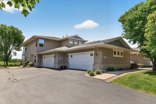 1171 Gallery Lane, Chaska, MN 55318