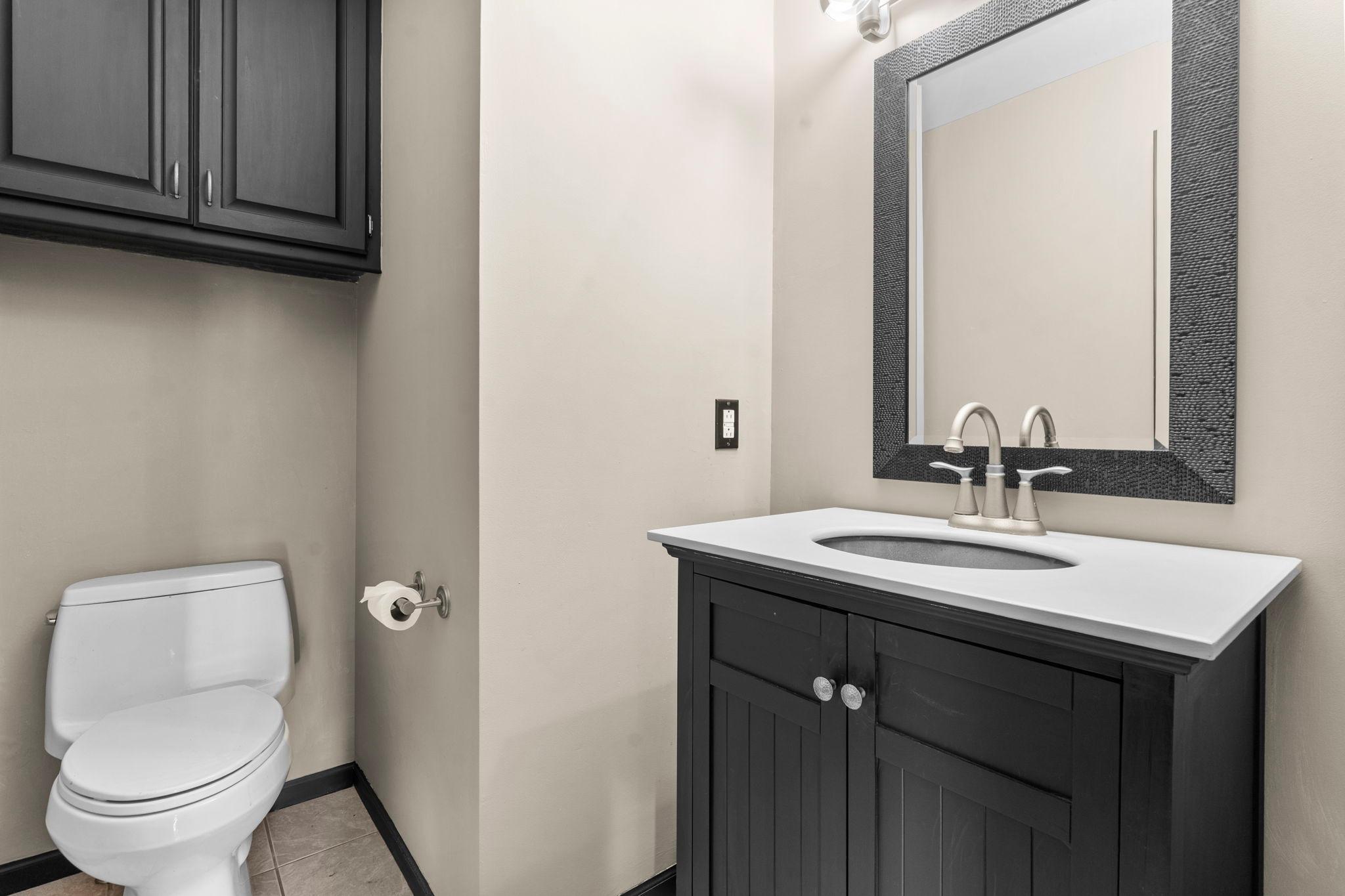58-web-or-mls-9490 Wedgewood Dr-73.jpg
