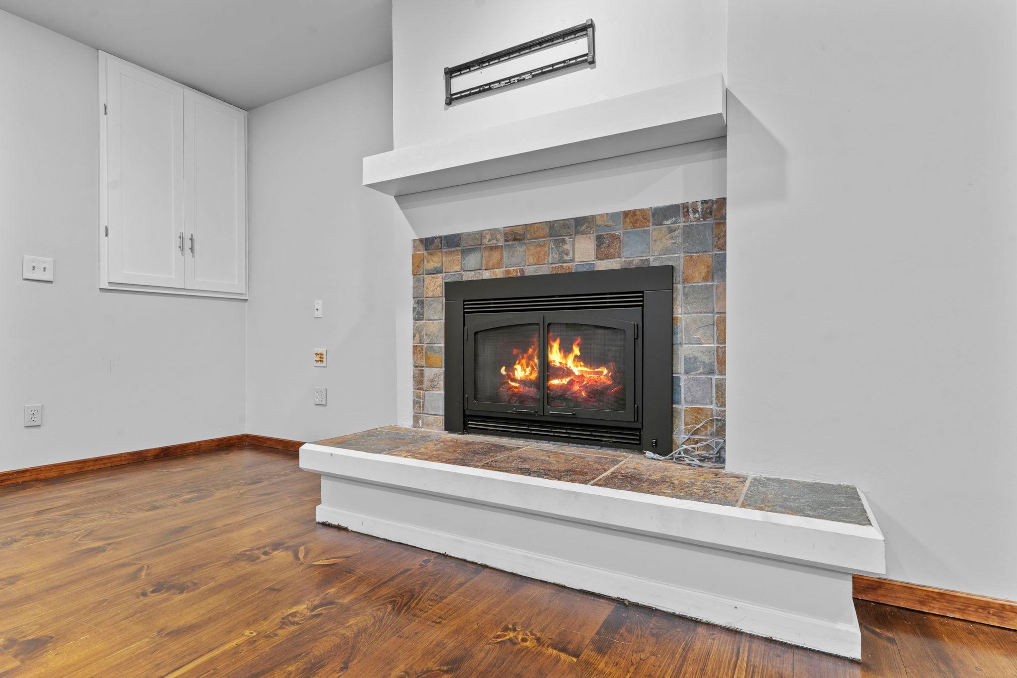 65-web-or-mls-9490 Wedgewood Dr-283.jpg