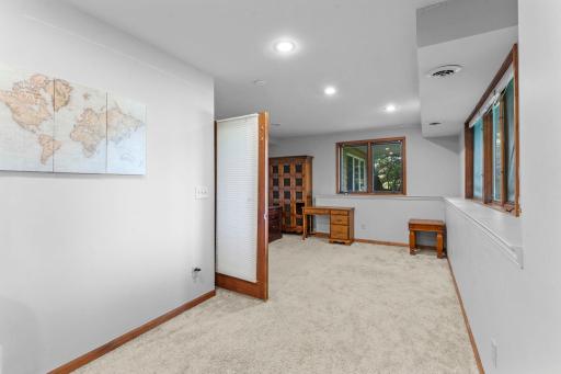 71-web-or-mls-9490 Wedgewood Dr-258.jpg