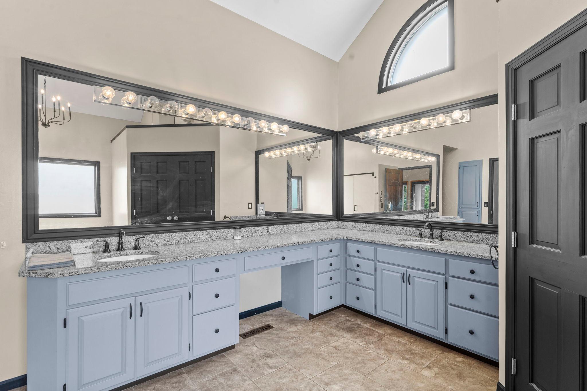 46-web-or-mls-9490 Wedgewood Dr-93.jpg