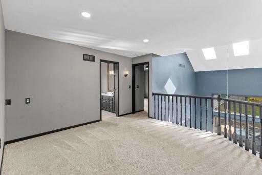 40-web-or-mls-9490 Wedgewood Dr-8.jpg