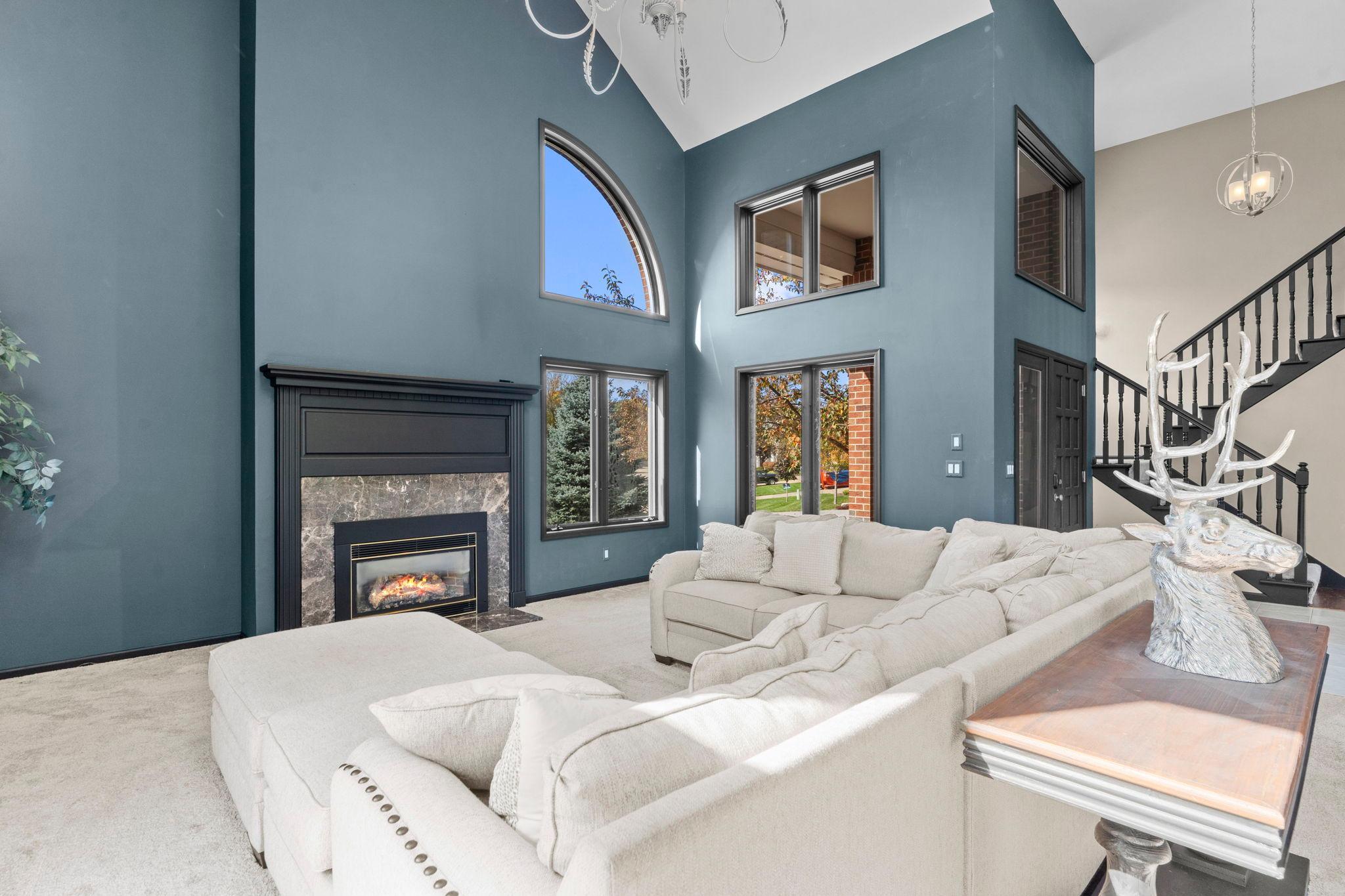 17-web-or-mls-9490 Wedgewood Dr-198.jpg