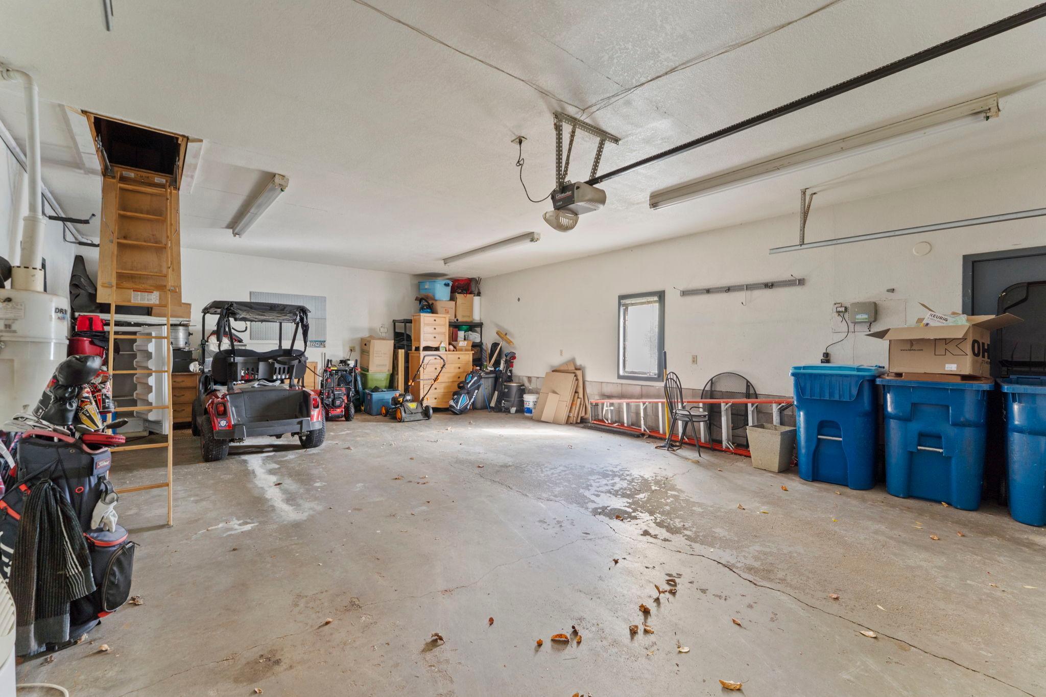 78-web-or-mls-9490 Wedgewood Dr-318.jpg
