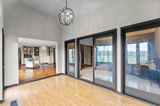 29-web-or-mls-9490 Wedgewood Dr-118.jpg