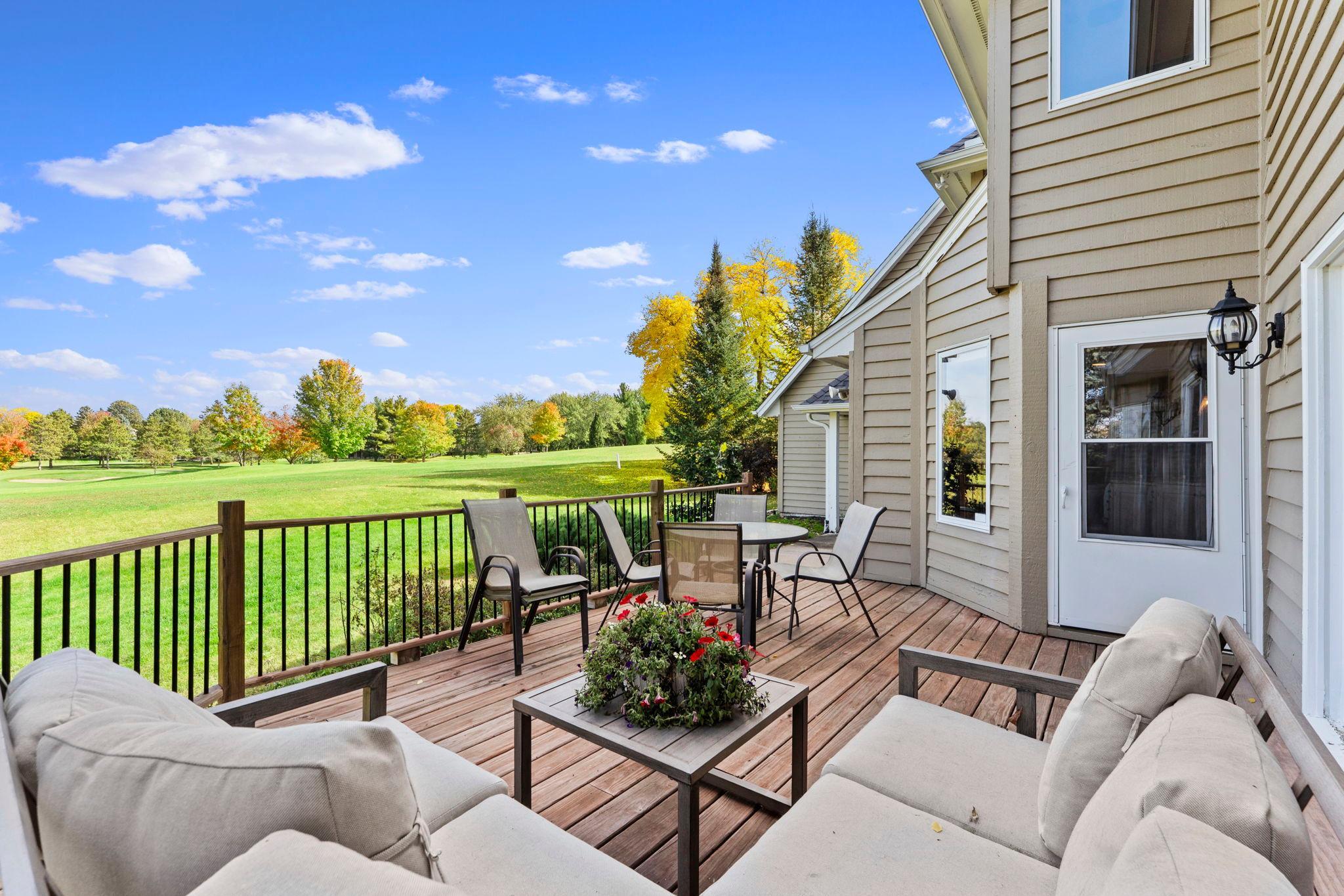 82-web-or-mls-9490 Wedgewood Dr-373.jpg