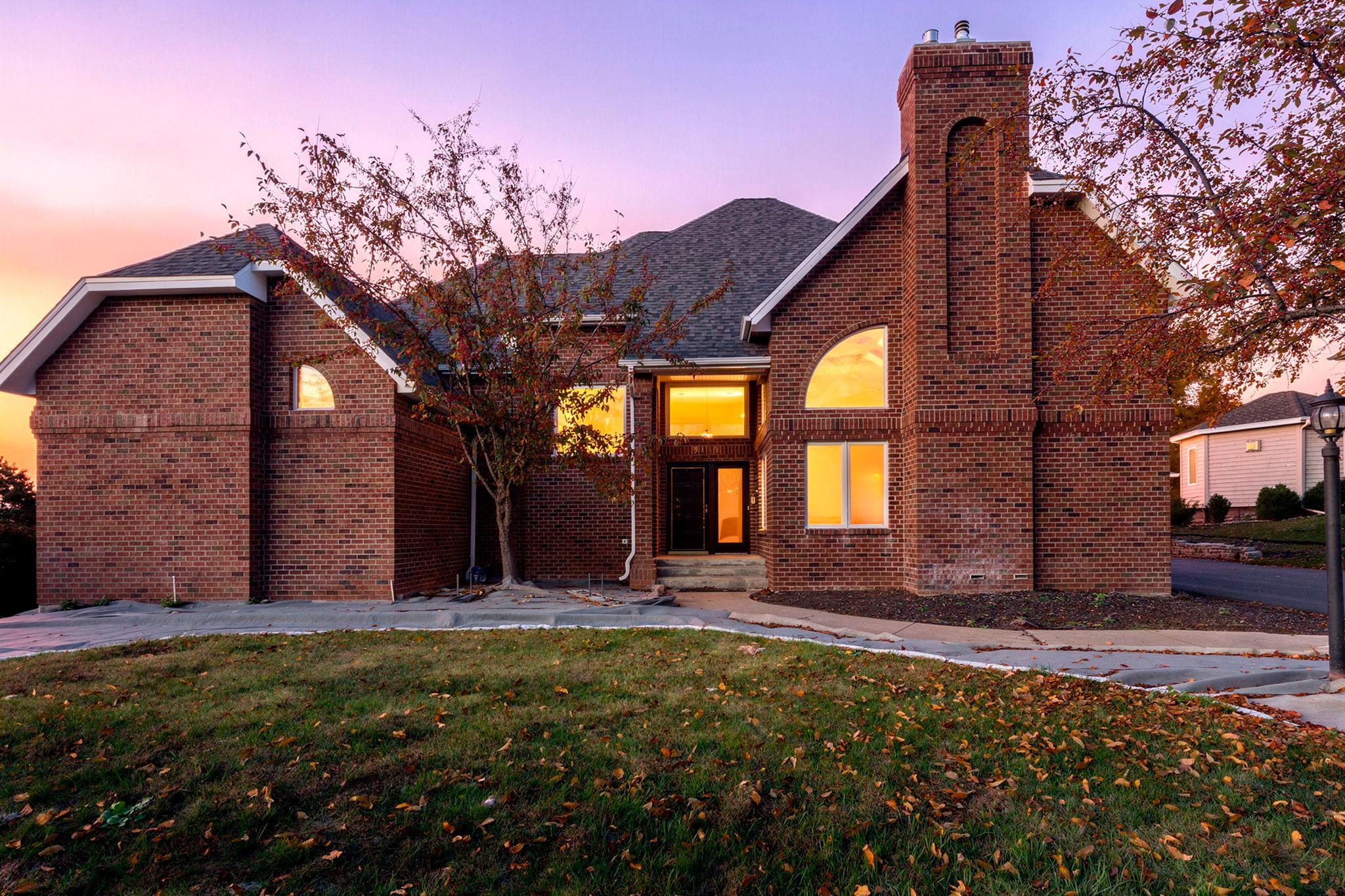 1-web-or-mls-9490 Wedgewood Dr-336 copy.jpg
