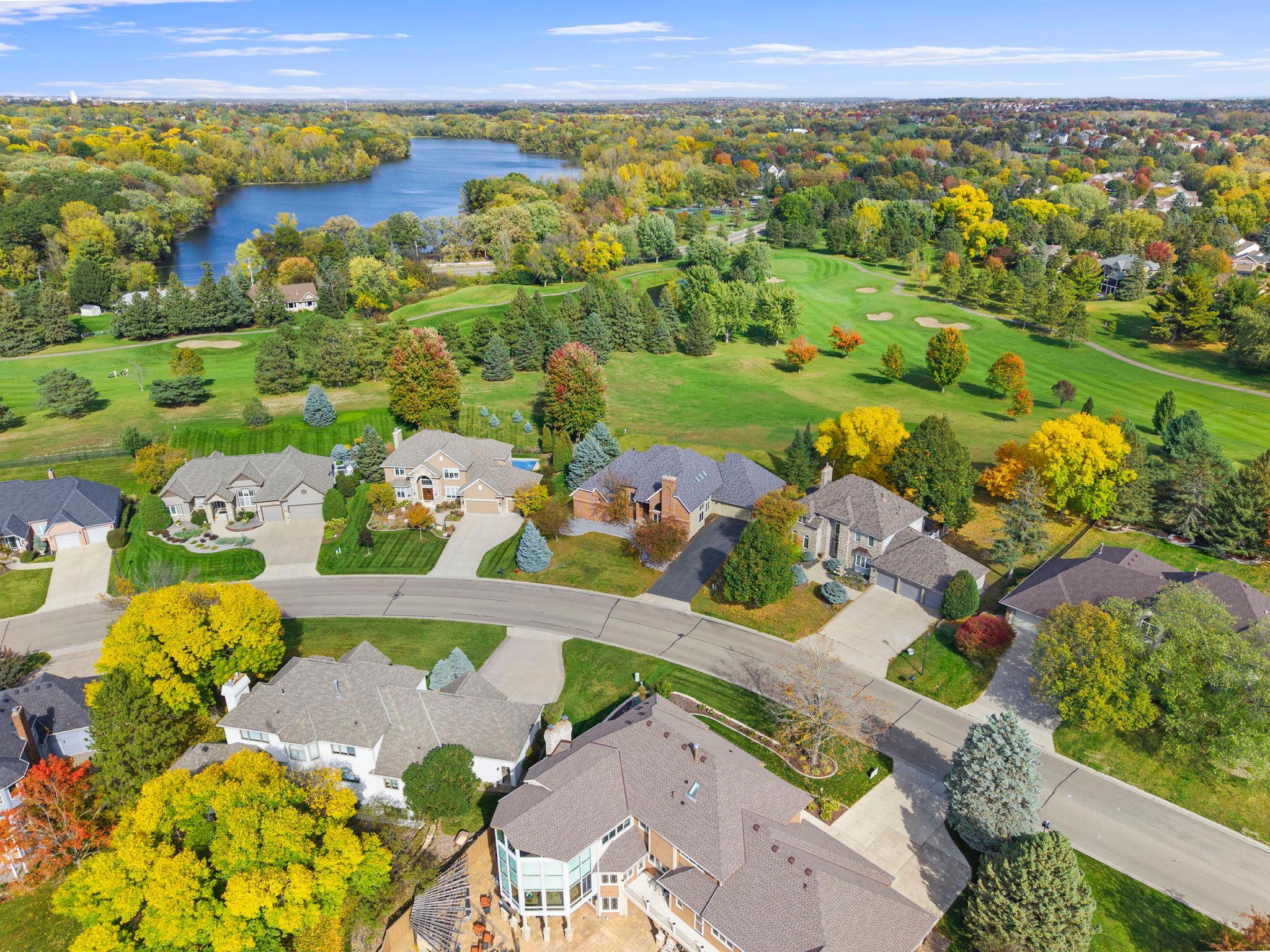 4-web-or-mls-9490 Wedgewood Dr-442.jpg