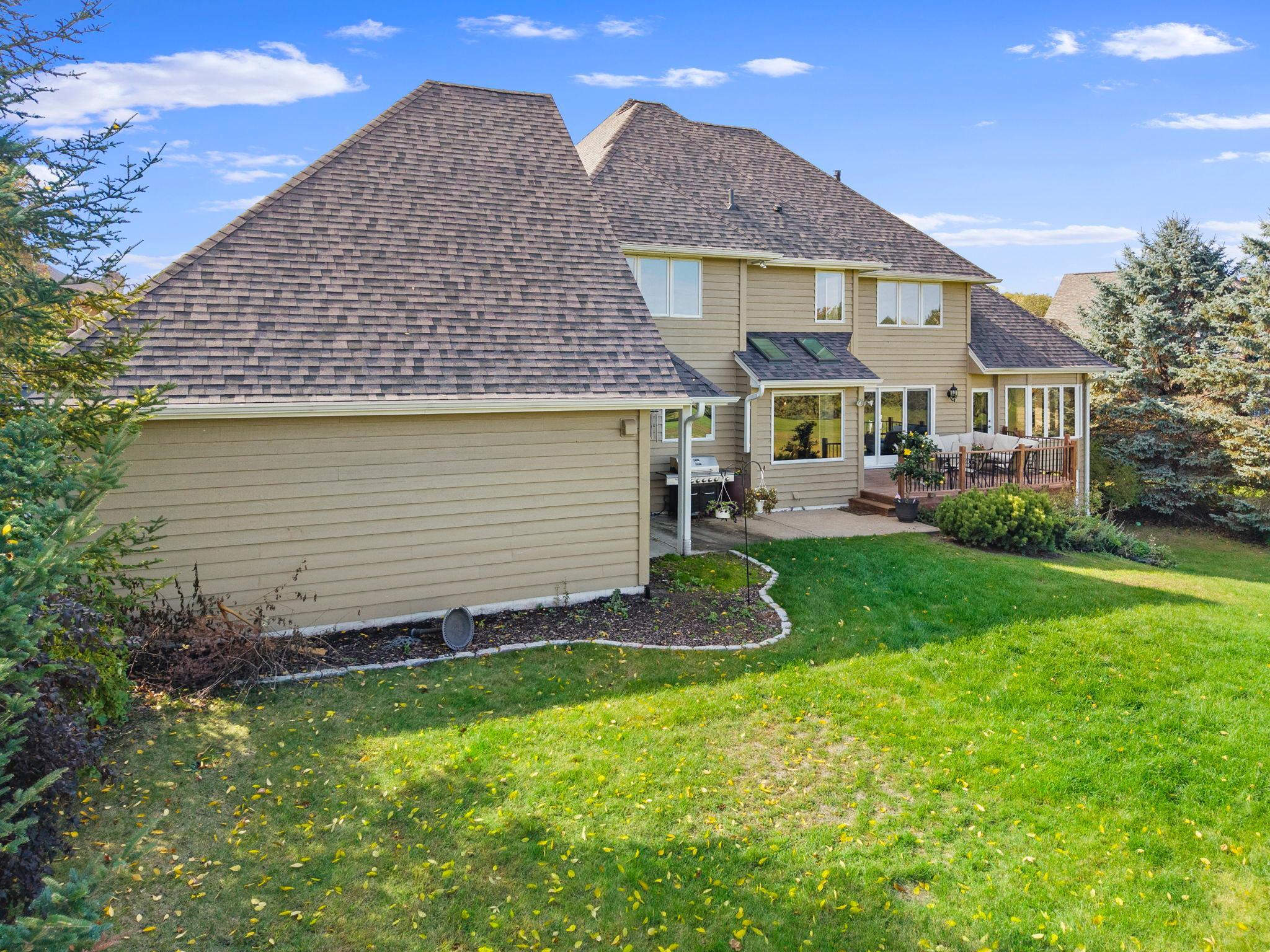 90-web-or-mls-9490 Wedgewood Dr-403.jpg