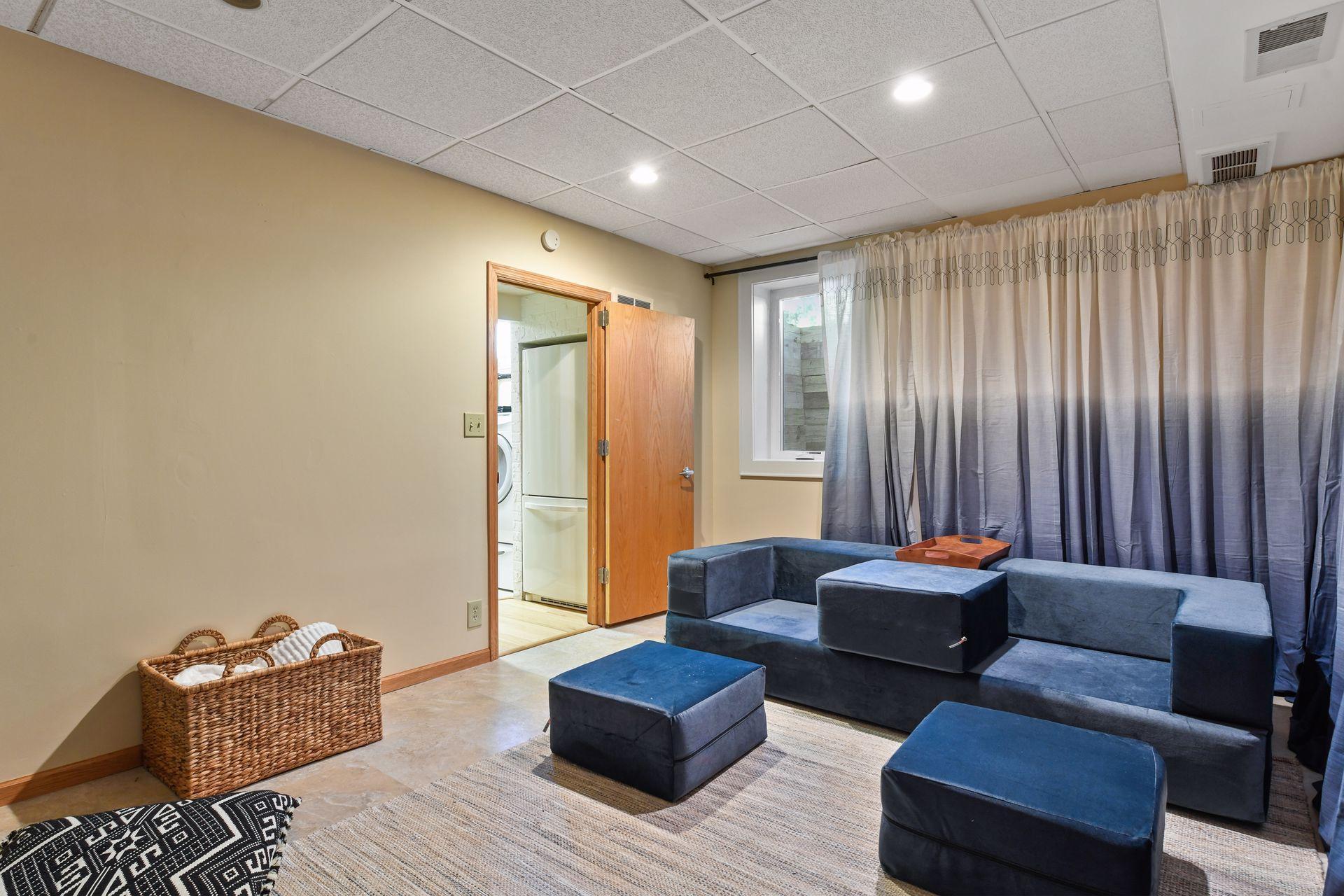 Theater Room / 4th Bedroom