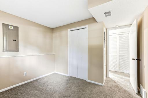 13205 W Manor Boulevard, Burnsville, MN 55337