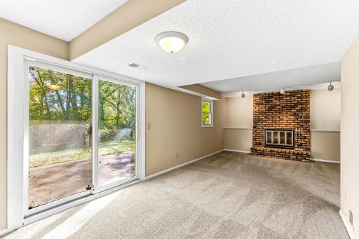 13205 W Manor Boulevard, Burnsville, MN 55337