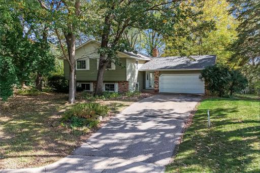13205 W Manor Boulevard, Burnsville, MN 55337