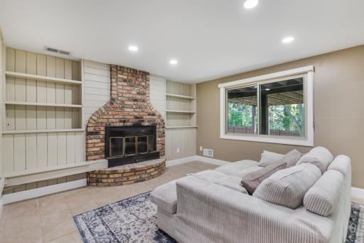 14625 40th Place N, Plymouth, MN 55446