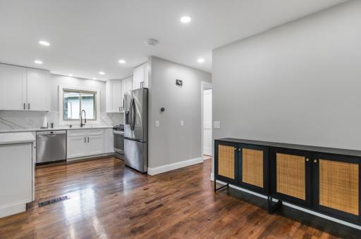 14625 40th Place N, Plymouth, MN 55446
