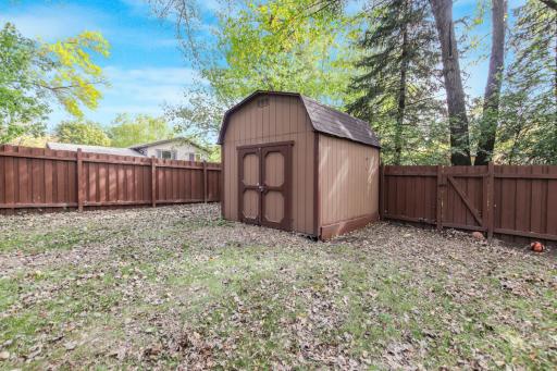 14625 40th Place N, Plymouth, MN 55446