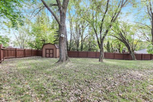 14625 40th Place N, Plymouth, MN 55446