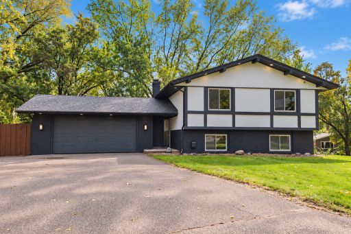14625 40th Place N, Plymouth, MN 55446