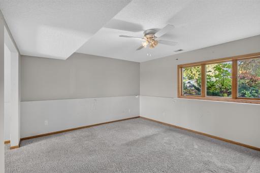 2578 Copper Cliff Trail, Woodbury, MN 55125