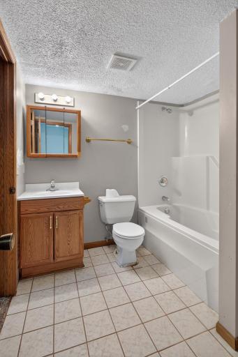 2578 Copper Cliff Trail, Woodbury, MN 55125