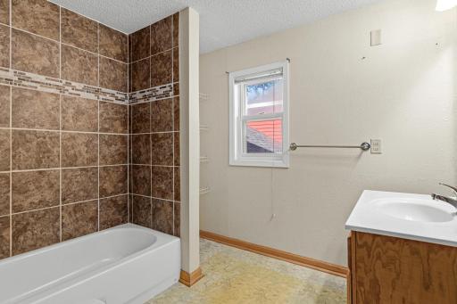 16010 255th Avenue NW, Big Lake, MN 55309