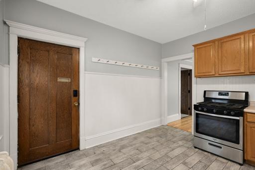 2445 Lyndale Avenue S, Minneapolis, MN 55405