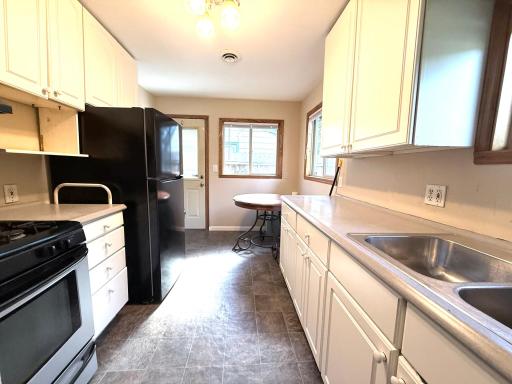 5049 Fremont Avenue N, Minneapolis, MN 55430