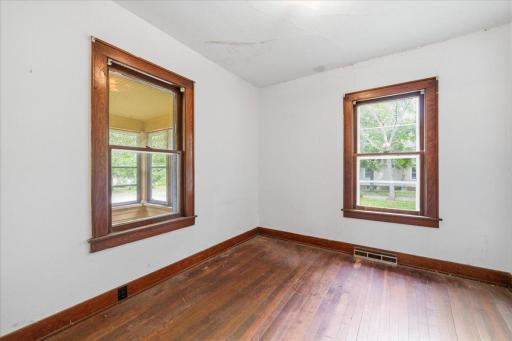 406 8th Avenue E, Alexandria, MN 56308