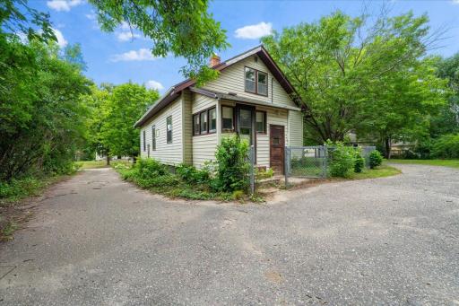406 8th Avenue E, Alexandria, MN 56308