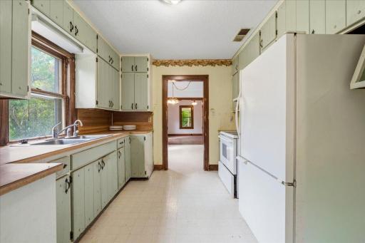 406 8th Avenue E, Alexandria, MN 56308